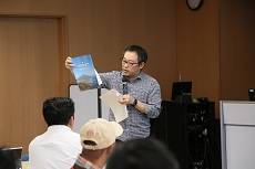 説明する庄司氏