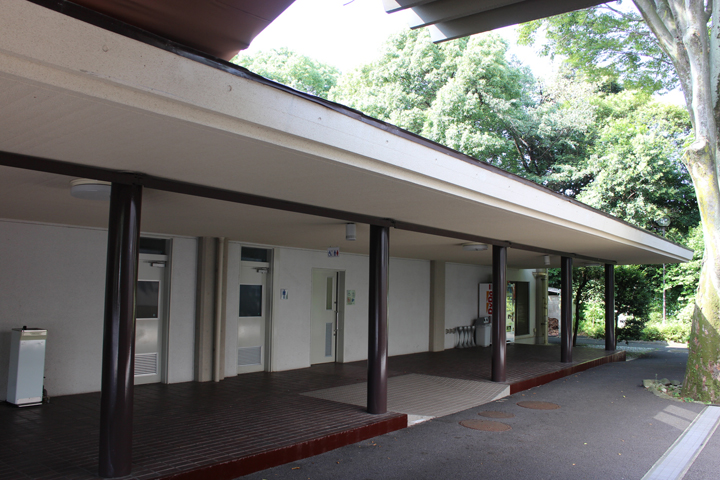 多目的トイレの外観写真